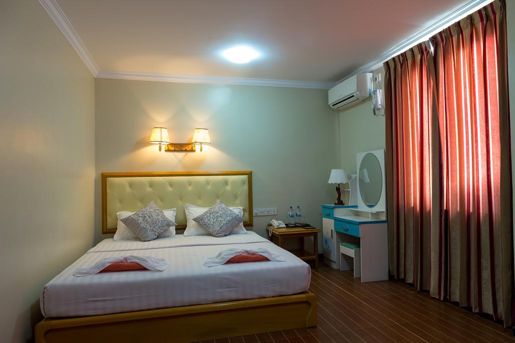 Hotel Lily The Hsipaw