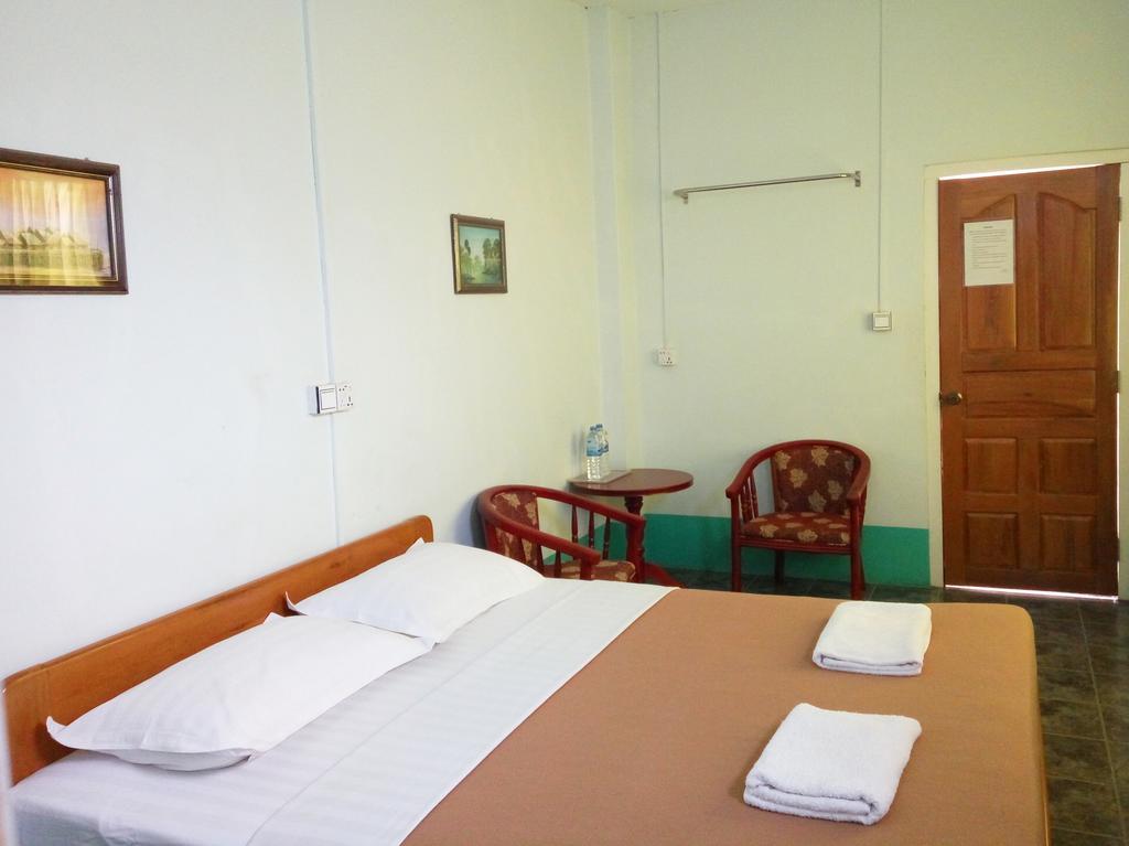 Hotel Lily The Hsipaw