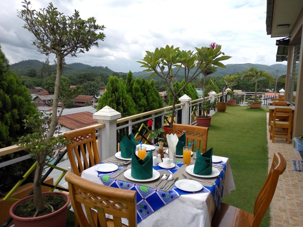 Hotel Lily The 3*