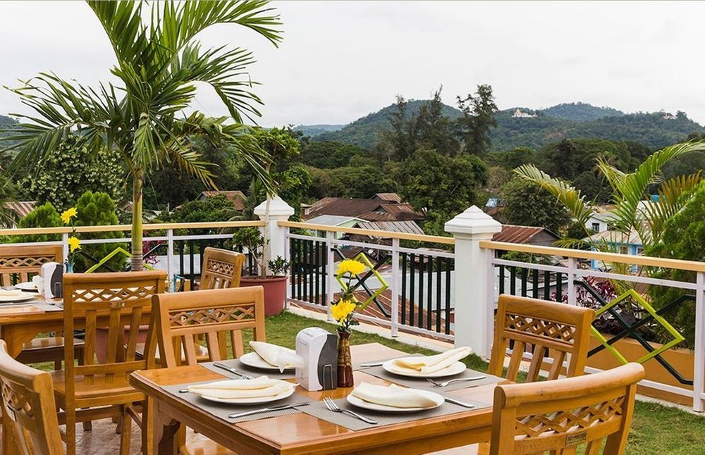 Hotel Lily The 3*